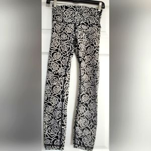 Lululemon wunder under leggings Size 2